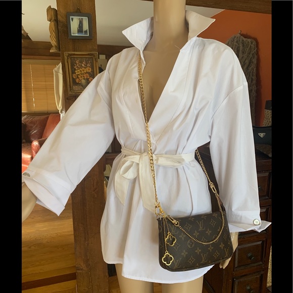 ❌❌SOLD❌❌ 💙AUTH💯LV POCHETTE SOLD OUT@LV FAB💙 - Picture 4 of 14